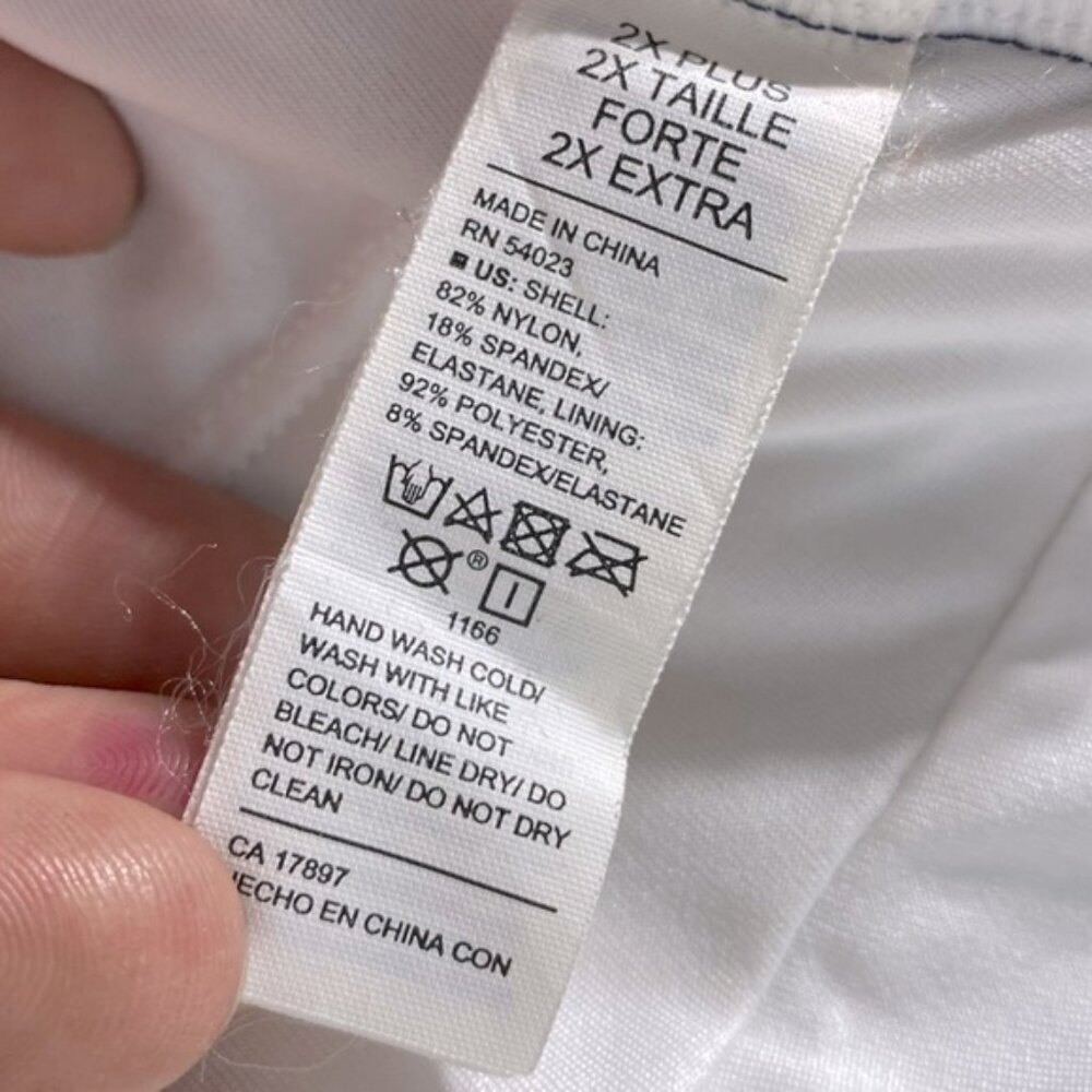 5/$25 Old Navy Navy Blue Red Floral Print Wrap Bikini Top Swim Top 2XL - Picture 4 of 11